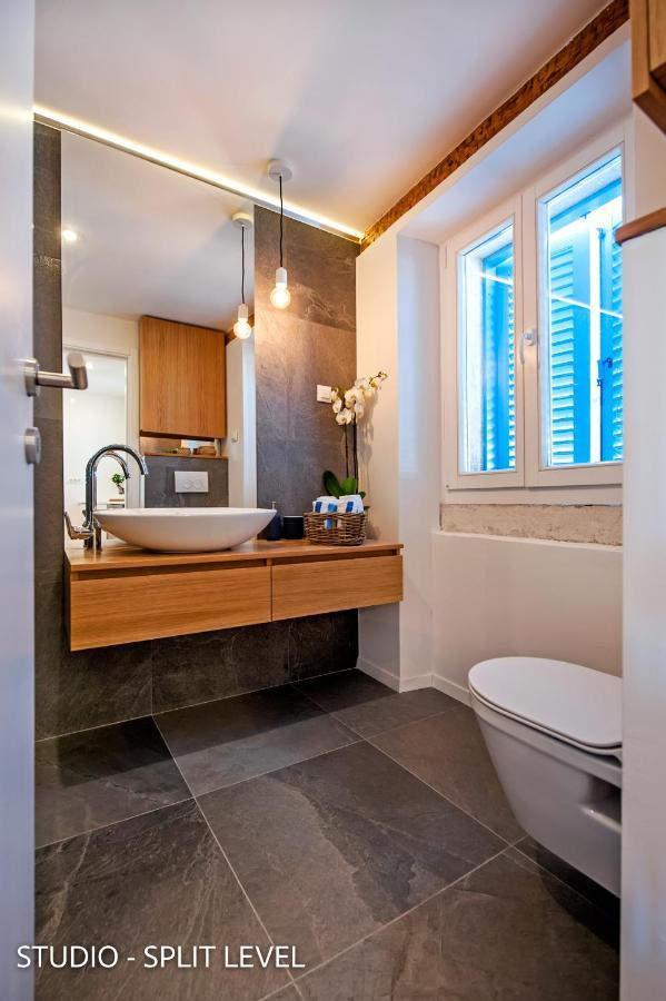 רוביני Porta Azzurra Apartments מראה חיצוני תמונה